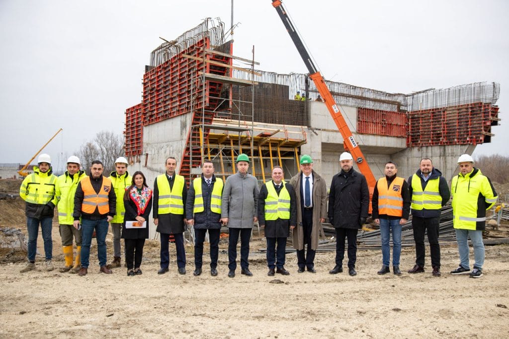 Prime Minister Inspects Progress on the Ungheni “Bridge of Flowers” as Construction Moves Forward