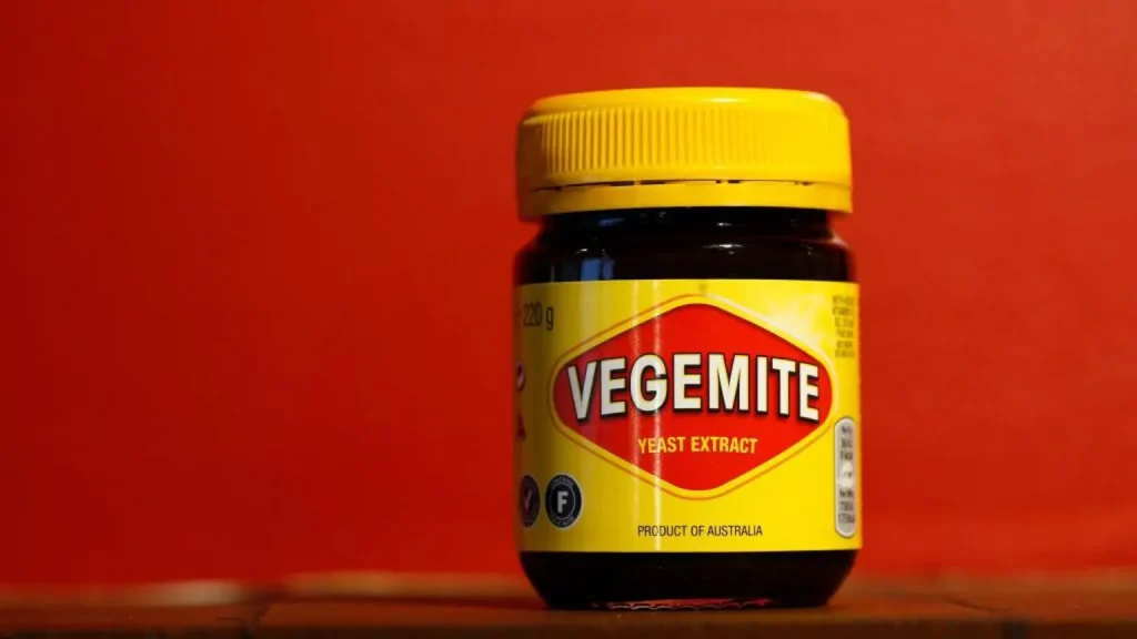 Австралийский убийца подал в суд, требуя права есть Vegemite в тюрьме — спор о культуре и безопасности