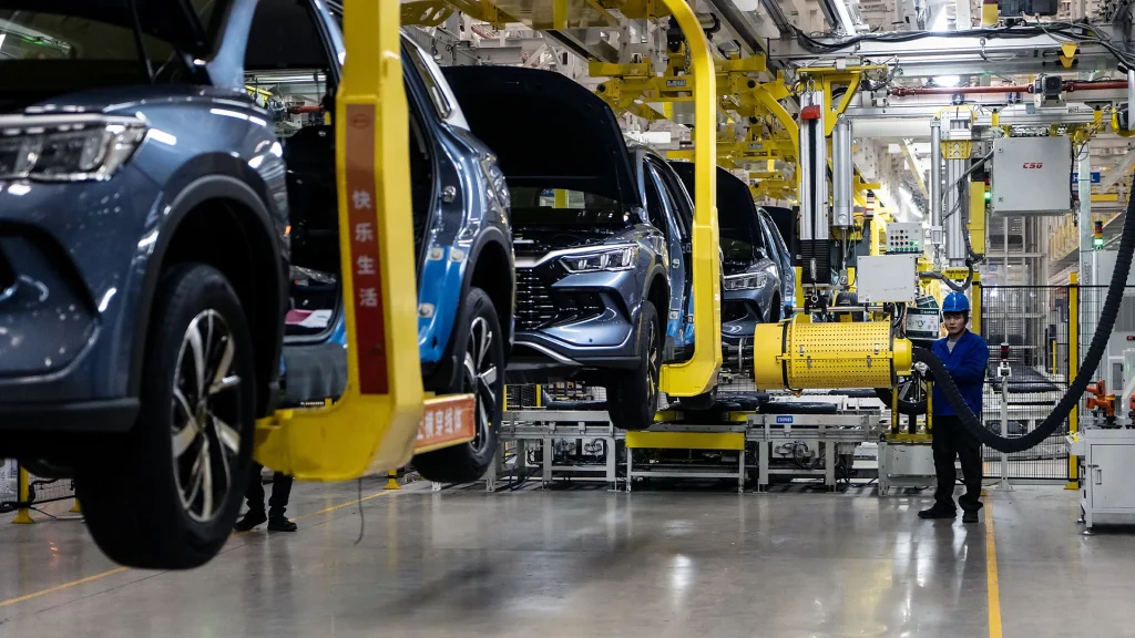 How China Became the World Leader in Electric Car Batteries