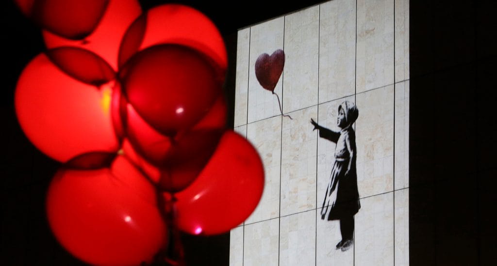 В Лондоне осудили мужчину, похитившего работу Бэнкси из галереи: 13 месяцев тюрьмы