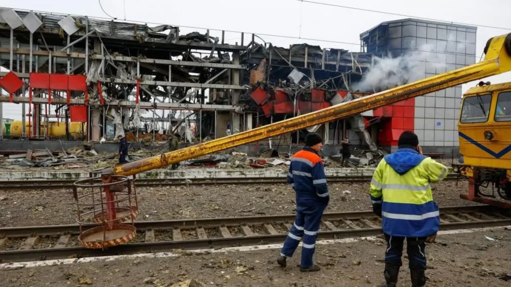 Россия наносит массированные удары по Украине, пока США заявляют о прогрессе в переговорах с Киевом