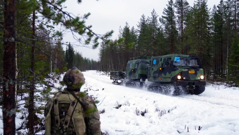 Иллюзия мира и логистический кошмар: Финляндия предупреждает, что перемирие в Украине подтолкнет российские танки к восточному флангу НАТО