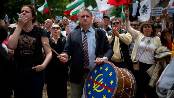 Bulgaria to Adopt Euro in 2026