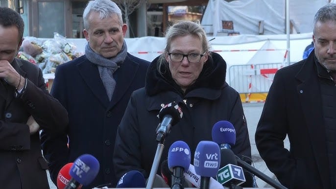 Are We Ready for Smart Glasses with AR?