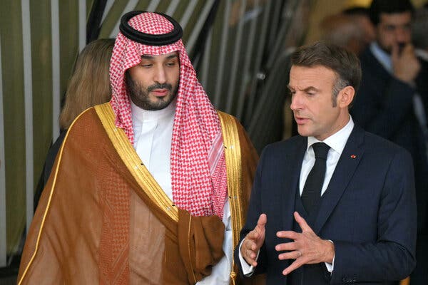 Liderul separatist din Yemen acuzat de trădare în timp ce saudiții atacă forțele
