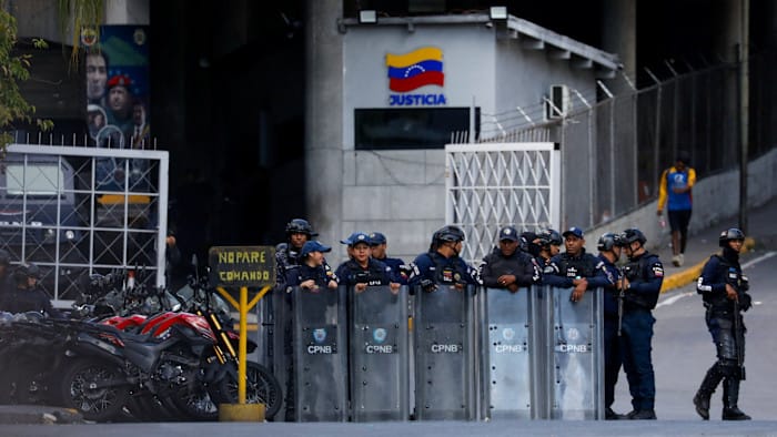 Venezuelan Government Initiates Release of Political Prisoners