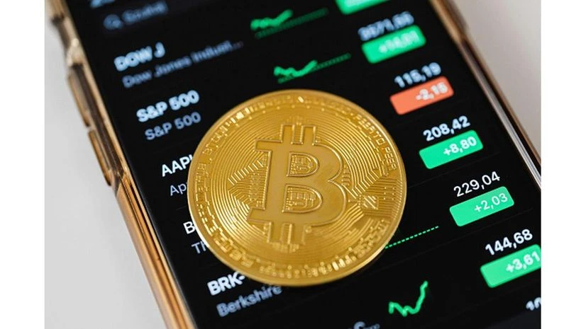 Bitcoin Faces Major Resistance at $95,000 Mark