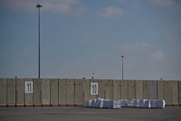 Israel Rearranges Yellow Concrete Barriers in Gaza