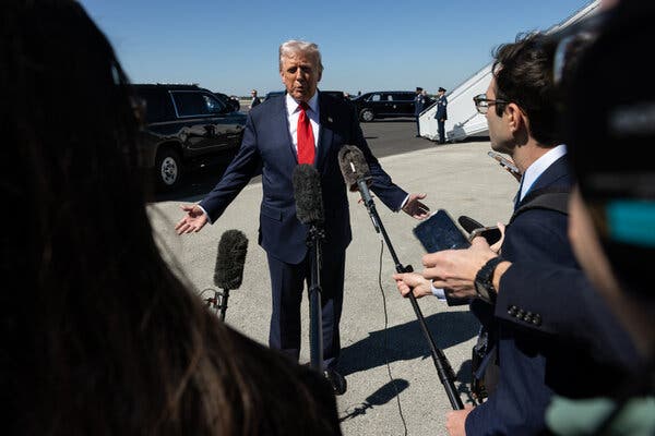 Administrația Trump amenință Iranul cu atacuri militare