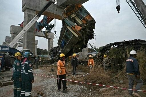 Metal Crane Collapses onto Train in Thailand, Killing 32
