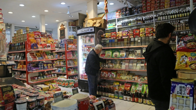 Iran Disrupts Internet Amid Escalating Protests