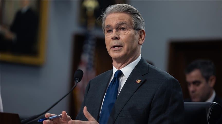 US Imposes Sanctions on Iranian Officials Amid Protests